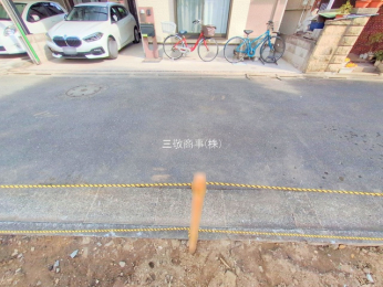 nynʐ^@-