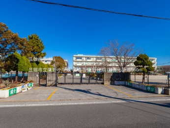 ���ӊ��@�O���s����쏬�w�Z560m