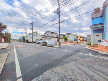 �O�ʓ��H�܂ތ��n�ʐ^�@-