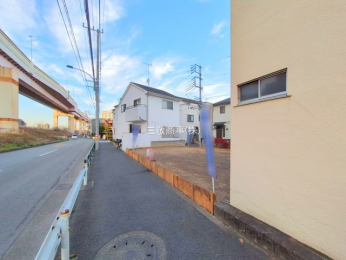 �O�ʓ��H�܂ތ��n�ʐ^�@-