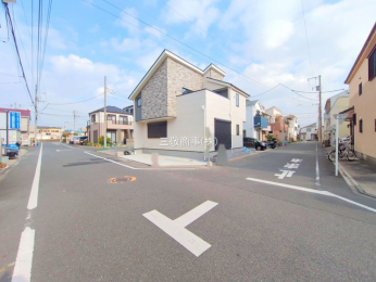 �O�ʓ��H�܂ތ��n�ʐ^�@-