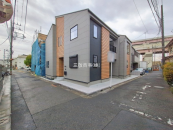 �O�ʓ��H�܂ތ��n�ʐ^�@-