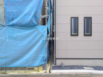 �O�ʓ��H�܂ތ��n�ʐ^�@-