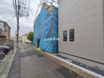 �O�ʓ��H�܂ތ��n�ʐ^�@-