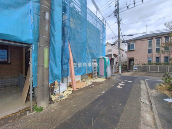 �O�ʓ��H�܂ތ��n�ʐ^�@-