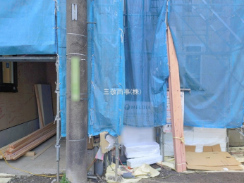 �O�ʓ��H�܂ތ��n�ʐ^�@-