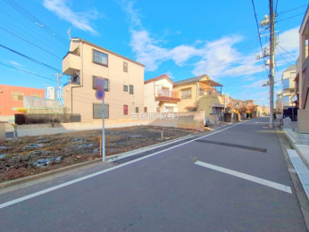 �O�ʓ��H�܂ތ��n�ʐ^�@-