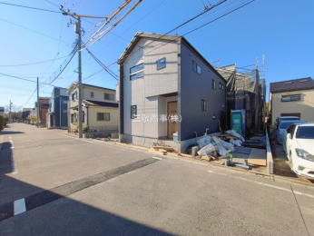 �O�ʓ��H�܂ތ��n�ʐ^�@-