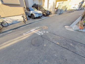 �O�ʓ��H�܂ތ��n�ʐ^�@-