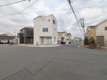 �O�ʓ��H�܂ތ��n�ʐ^�@-