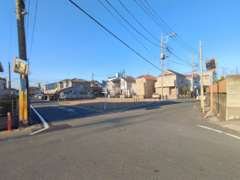 �O�ʓ��H�܂ތ��n�ʐ^�@-