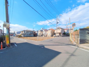 �O�ʓ��H�܂ތ��n�ʐ^�@-