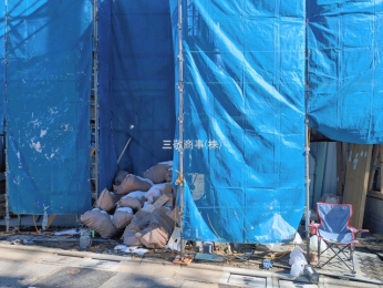 �O�ʓ��H�܂ތ��n�ʐ^�@-