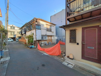 �O�ʓ��H�܂ތ��n�ʐ^�@-