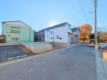 �O�ʓ��H�܂ތ��n�ʐ^�@-