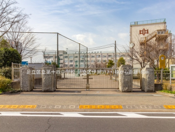 ���ӊ��@�����旧��\�l���w�Z160m