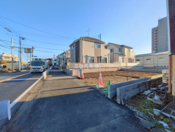 �O�ʓ��H�܂ތ��n�ʐ^�@-