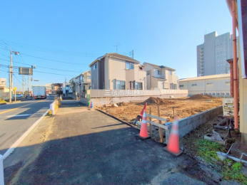 �O�ʓ��H�܂ތ��n�ʐ^�@-