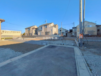 �O�ʓ��H�܂ތ��n�ʐ^�@-