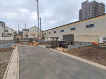 �O�ʓ��H�܂ތ��n�ʐ^�@-