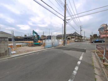 �O�ʓ��H�܂ތ��n�ʐ^�@-