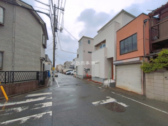 �O�ʓ��H�܂ތ��n�ʐ^�@-