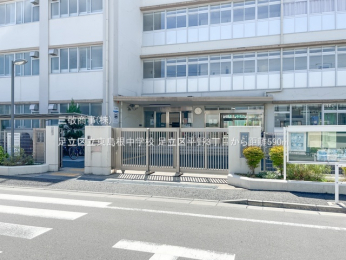 ���ӊ��@�����旧���������w�Z590m