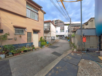 �@-