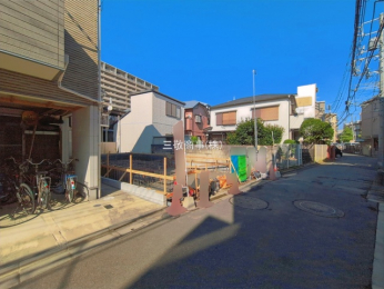 �O�ʓ��H�܂ތ��n�ʐ^�@-